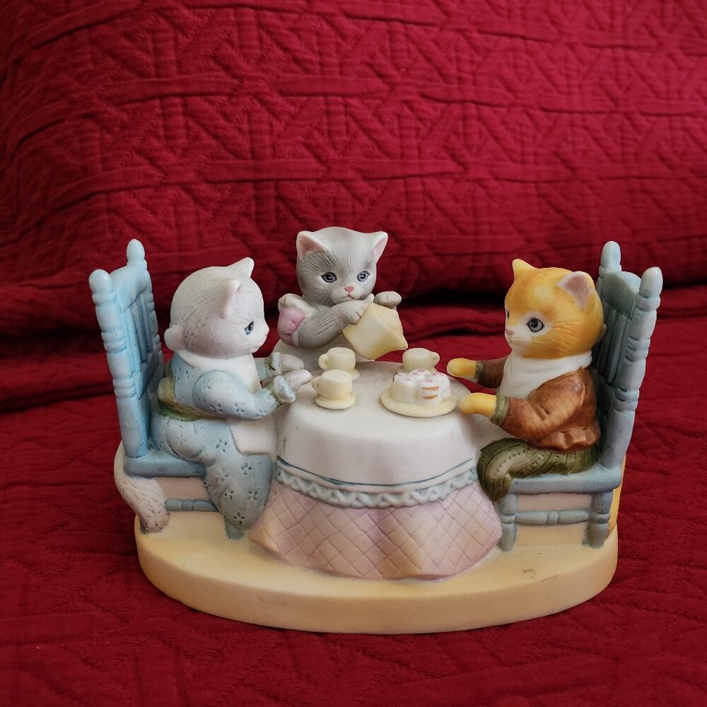 Schmid 1985 Kitty Cucumber Music Box